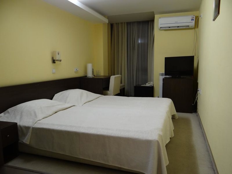 Elitsa (Bansco) 245234