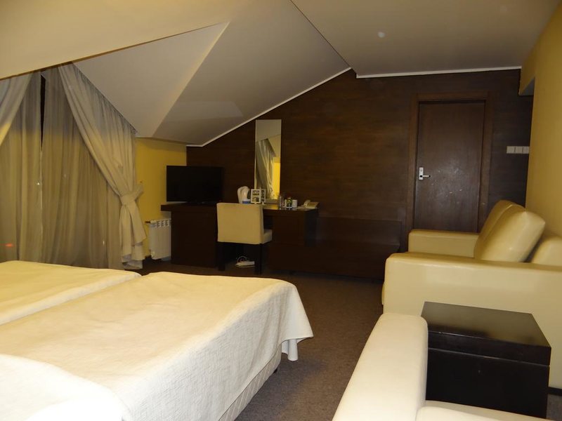 Elitsa (Bansco) 245235