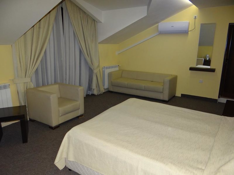 Elitsa (Bansco) 245243