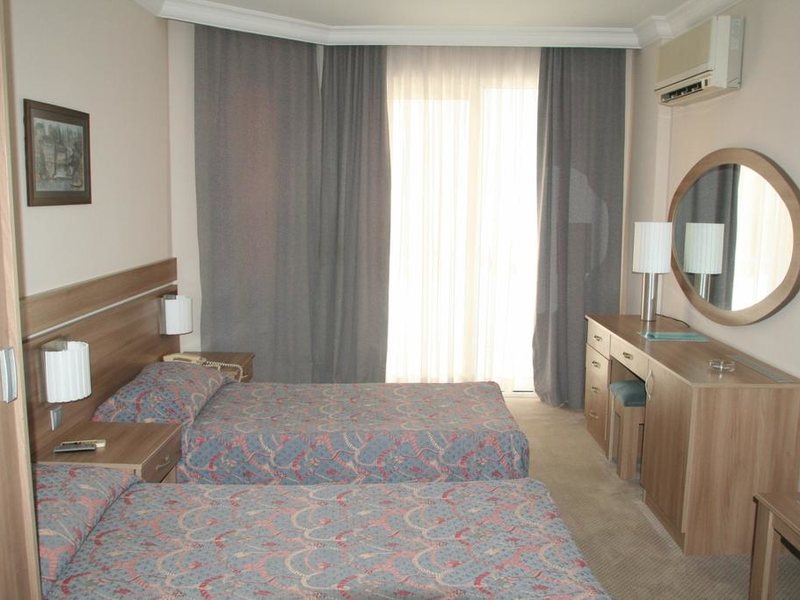 Elysee Beach Hotel 177042