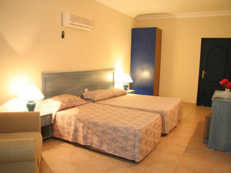 Elysee Garden Family Hotel 185212