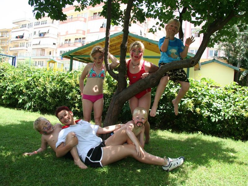 Elysee Garden Family Hotel 185219