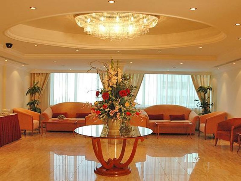 Embassy Suites Hotel Sharjah 46258