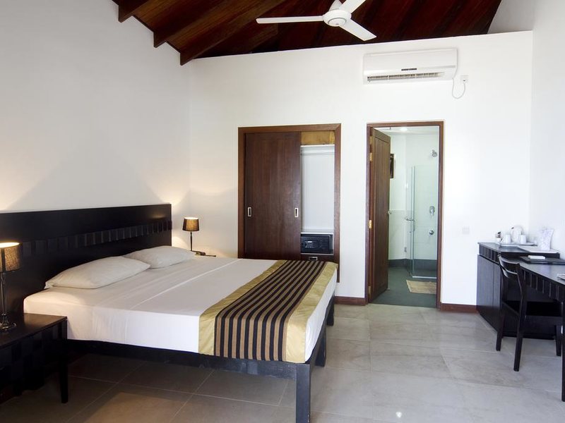 Embudu Village 227904