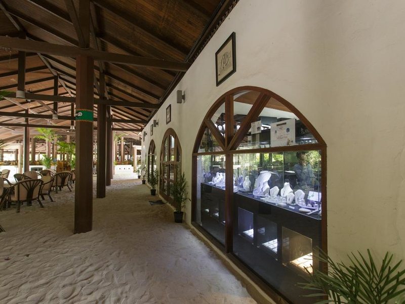 Embudu Village 227914