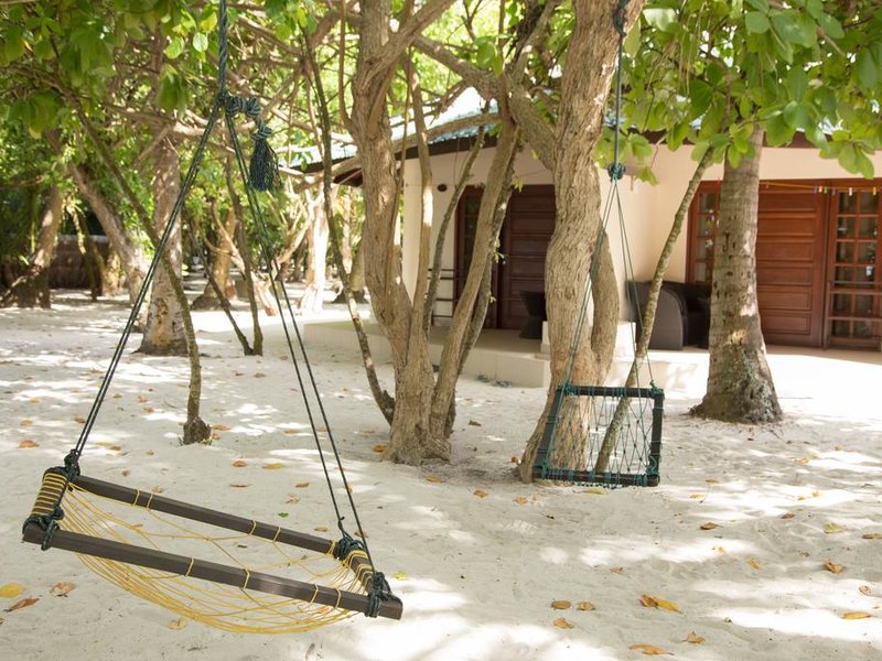 Embudu Village 227928