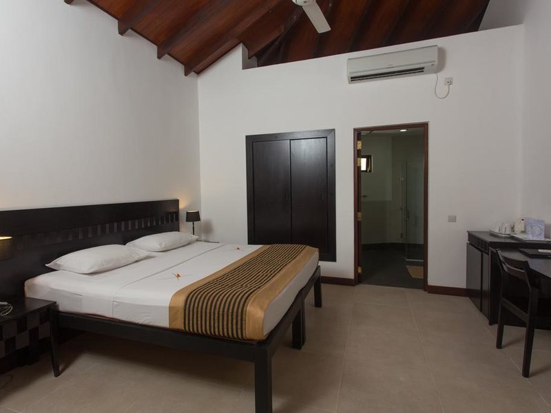 Embudu Village 227933