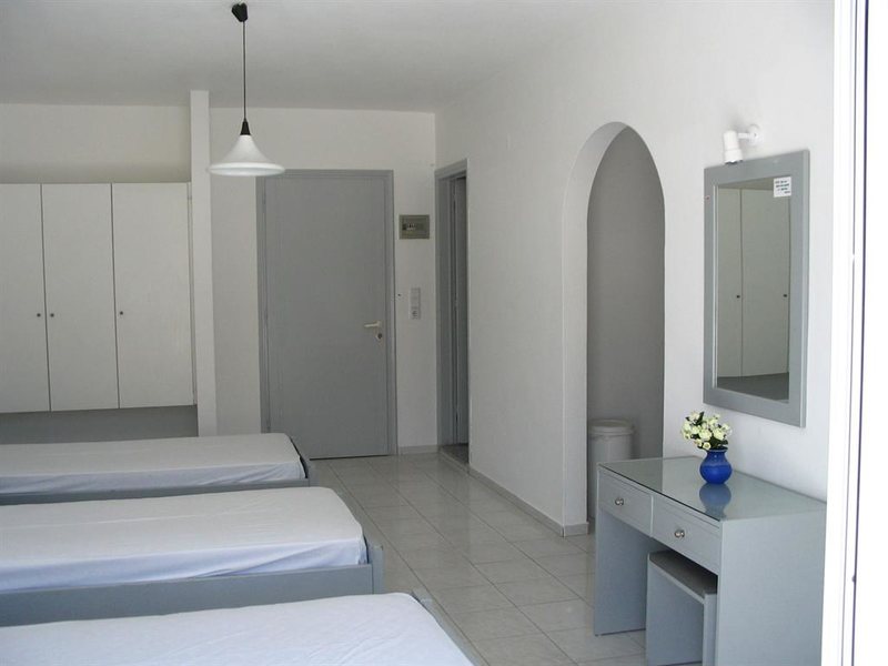 Emerald Apts & Hotel 96645