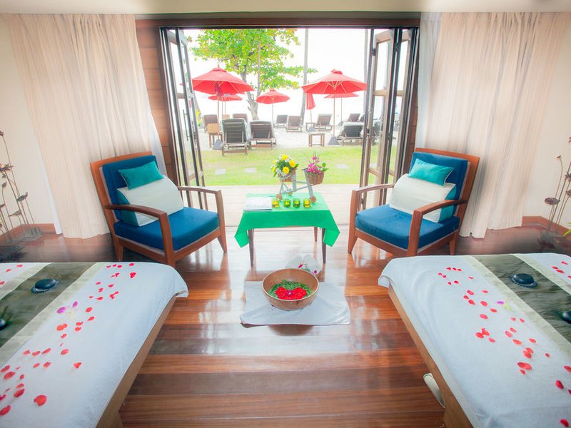 Emerald Cove Resort  148348