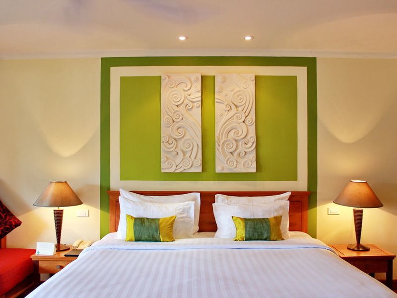 Emerald Cove Resort  148361