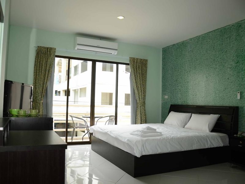 Emerald Hotel Jomtien Beach (ex.Emerald by Sofi, ex 215386