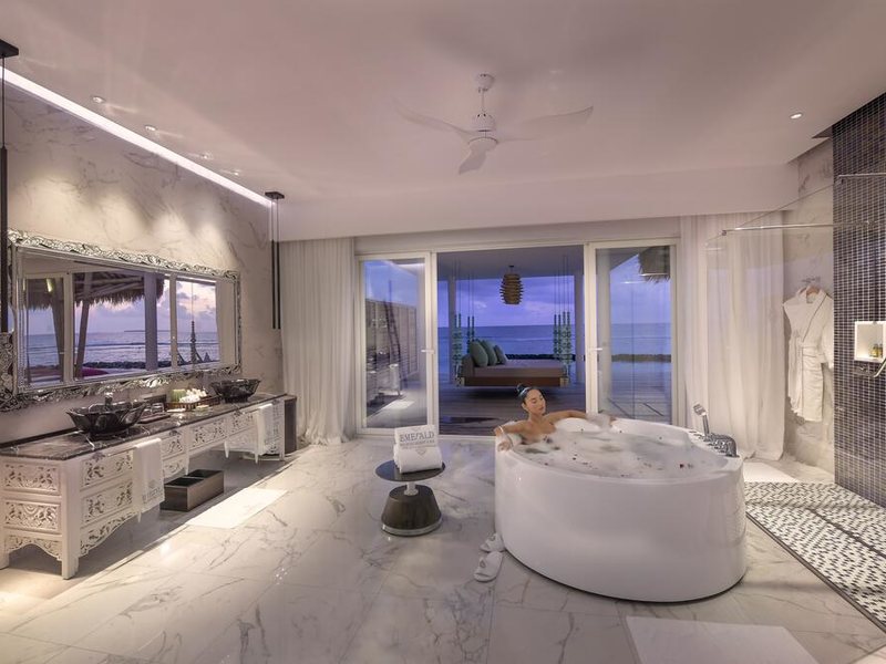 Emerald Maldives Resort & Spa 323515