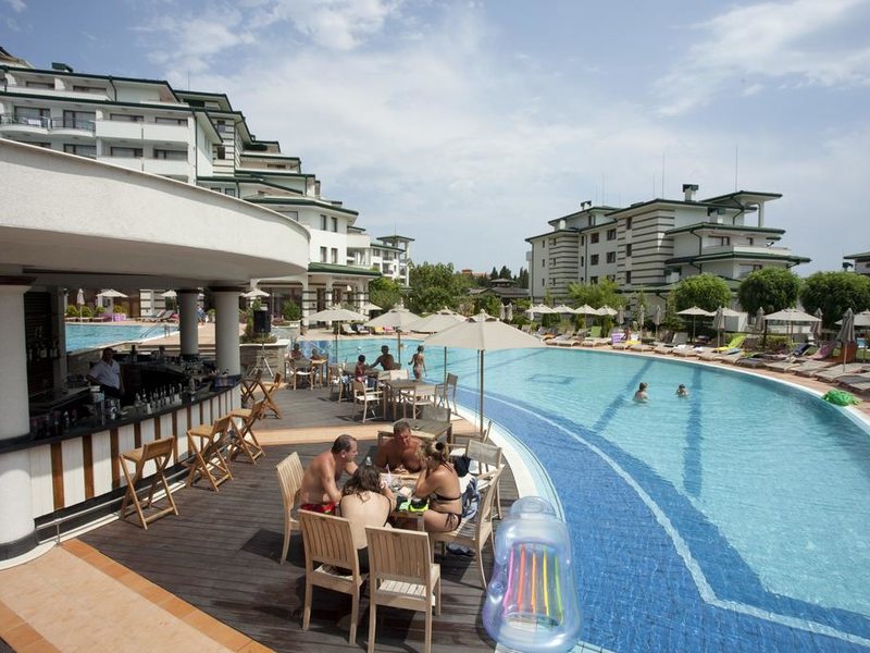 Emerald Resort  170635