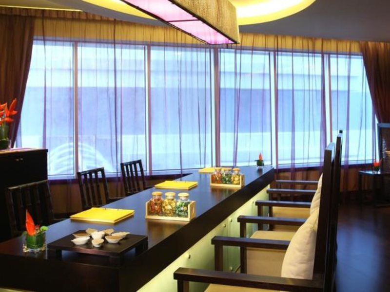 Emirates Grand Hotel 132217