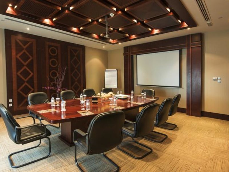 Emirates Grand Hotel 132240