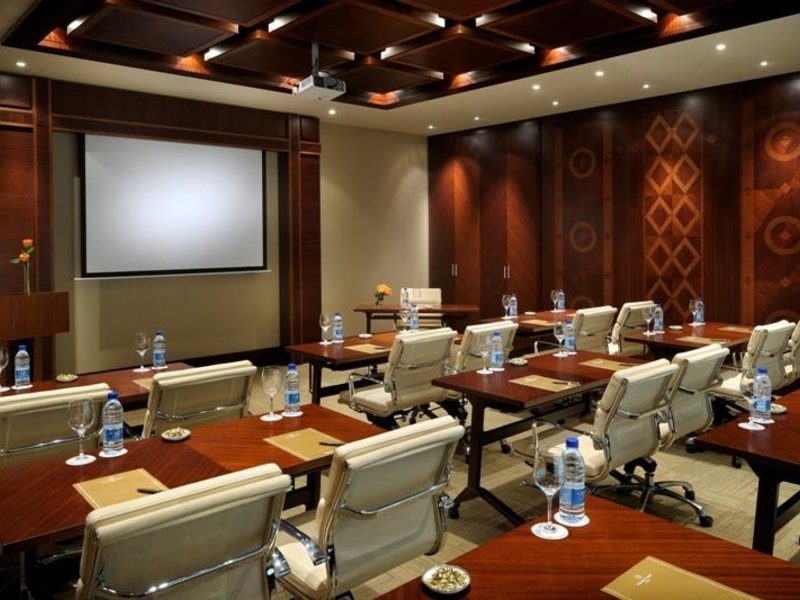 Emirates Grand (ех 47019