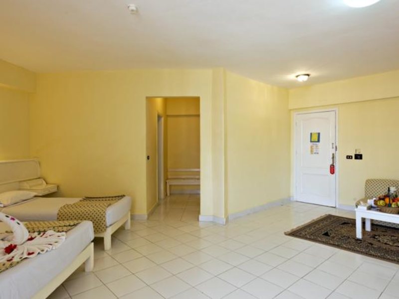 Empire Hotel (ex 129711