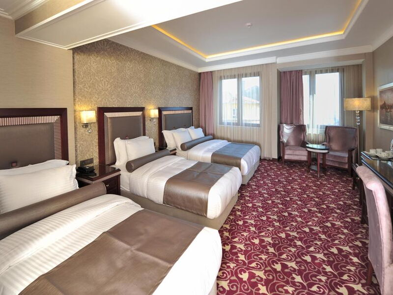 Emporium Hotel  241676