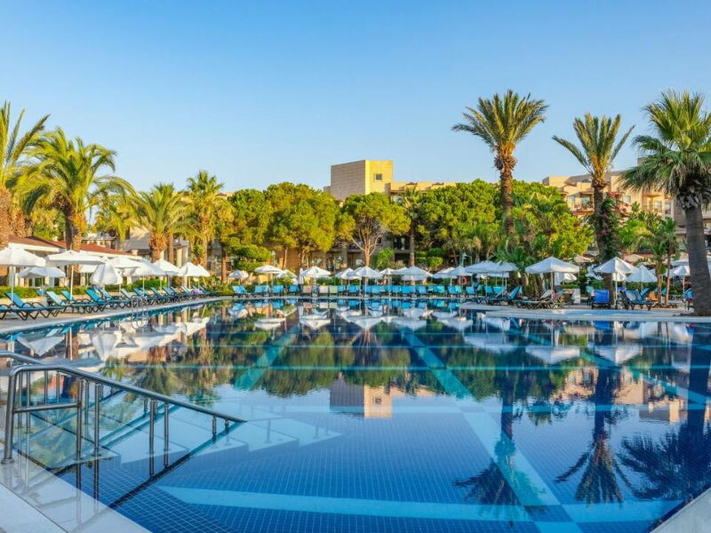 Eos Beach Resort 327409