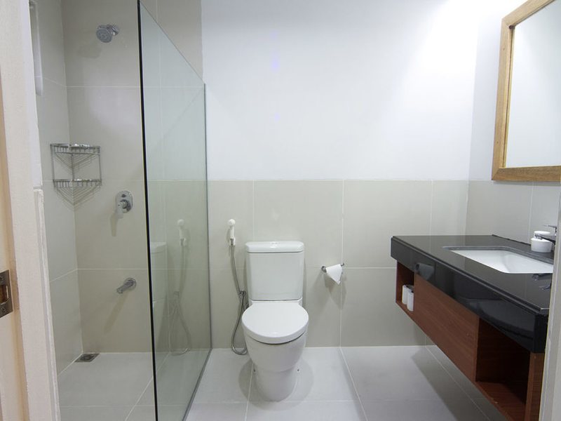 Equator Village 134697