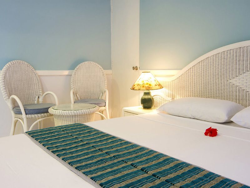 Equator Village 134702