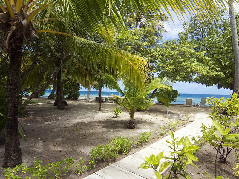 Equator Village 134703