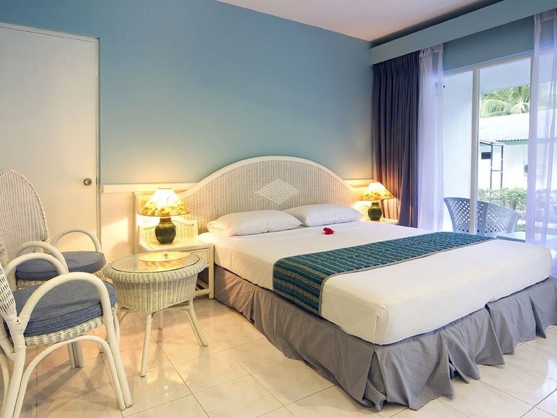 Equator Village 134713