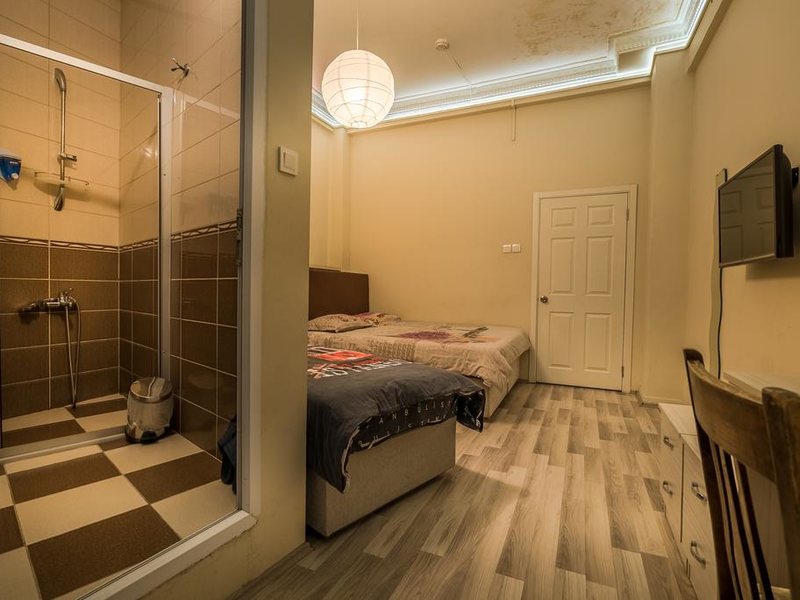 Erenler Hotel & Hostel  279820