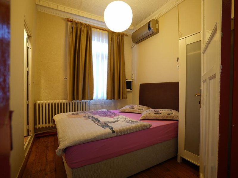 Erenler Hotel & Hostel  279830