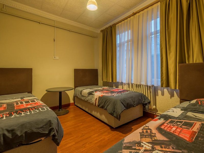 Erenler Hotel & Hostel  279831