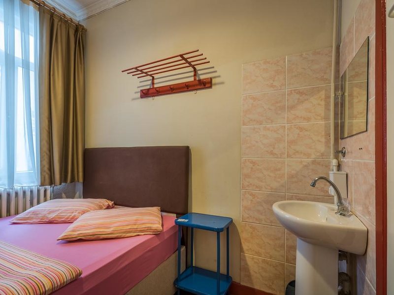 Erenler Hotel & Hostel  279834