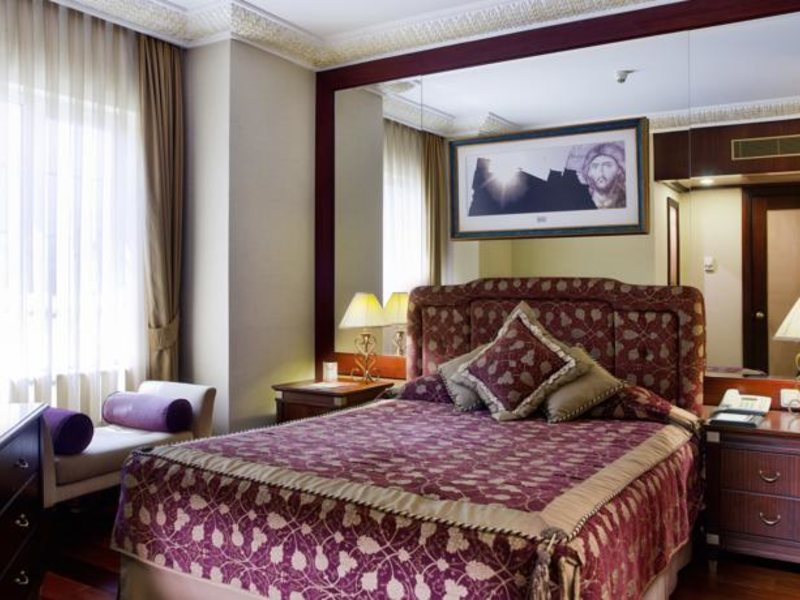Eresin Crown Hotel 74182