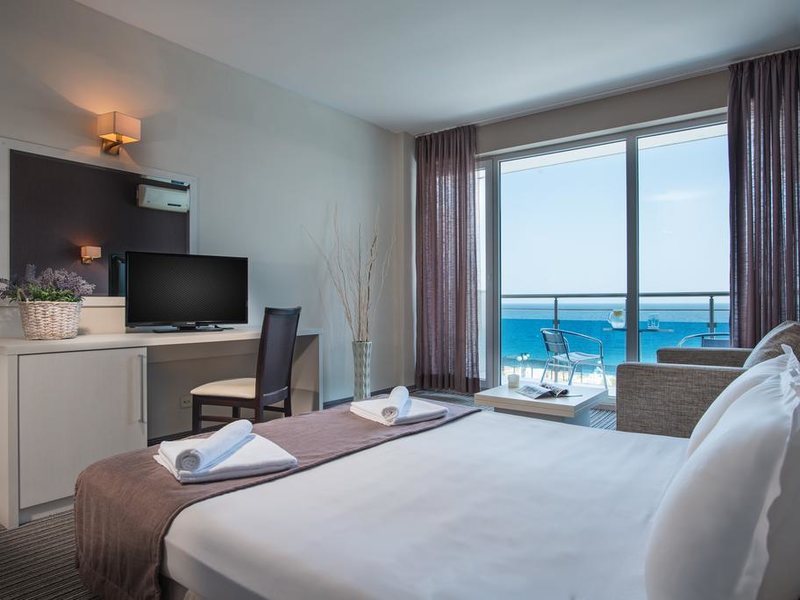 Eskada Beach Hotel  319285