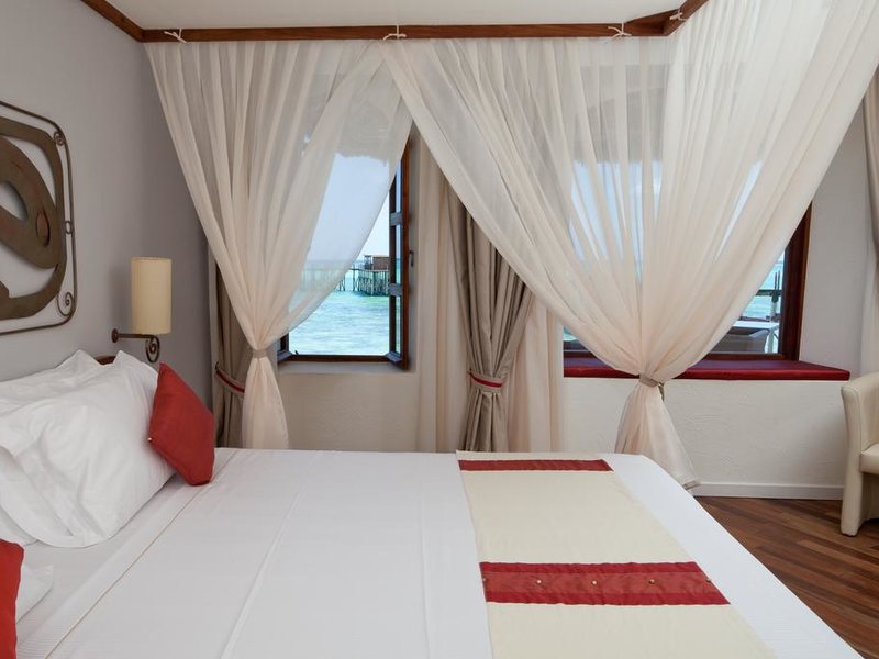 Essque Zalu Zanzibar 199817