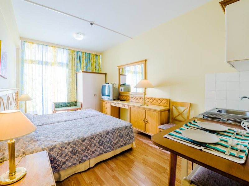 Estella Hotel Apartments 205451