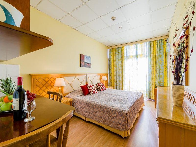 Estella Hotel Apartments 205454