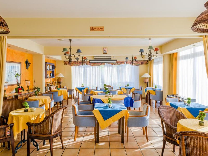 Estella Hotel Apartments 205460