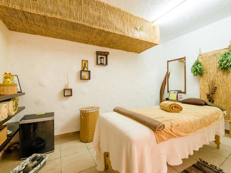 Estella Hotel Apartments 205465