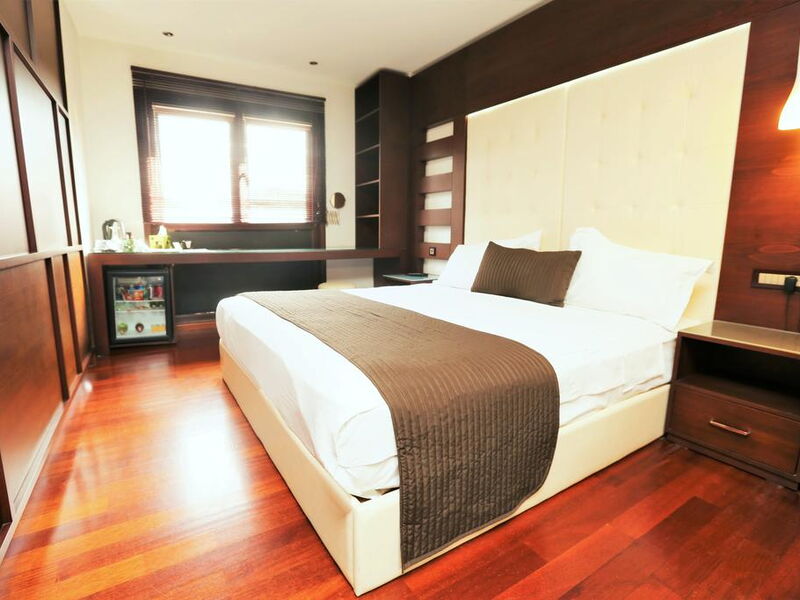 Eternity Boutique Hotel 304190