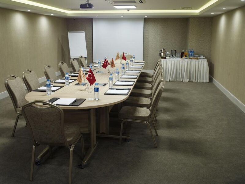 Euro Park Hotel 185395