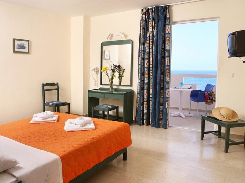 Evelyn Beach Hotel 250058