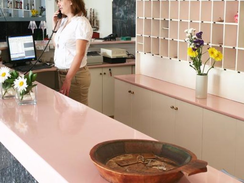 Evelyn Beach Hotel 250063