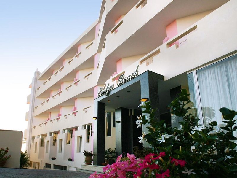 Evelyn Beach Hotel 250068