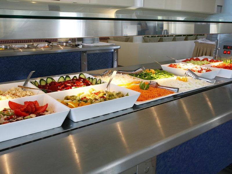 Evelyn Beach Hotel 250076