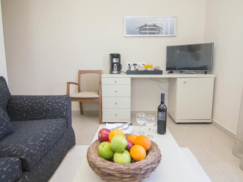 Eviana Beach Hotel 258840