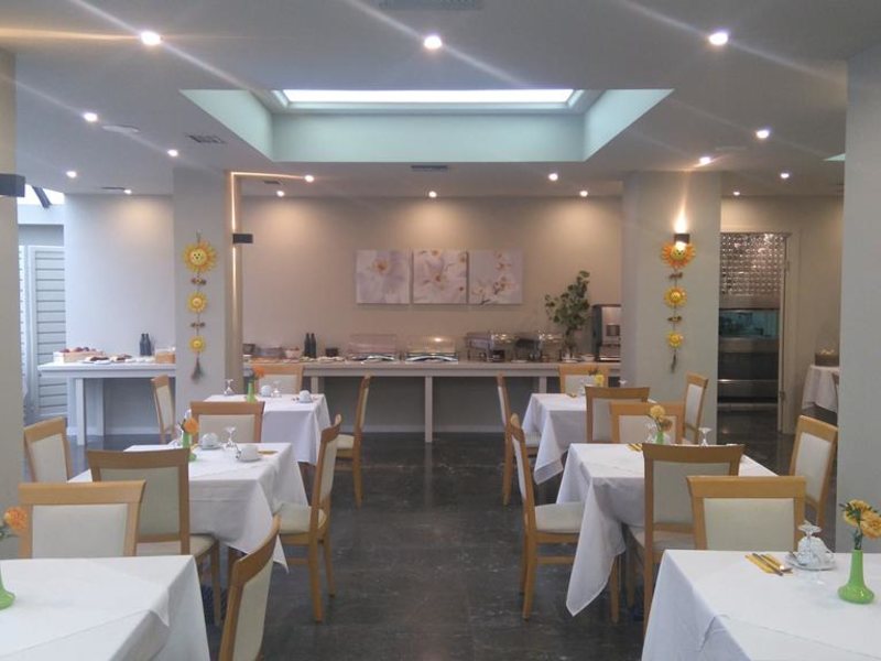 Eviana Beach Hotel 258861