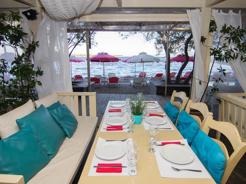 Eviana Beach Hotel 258863