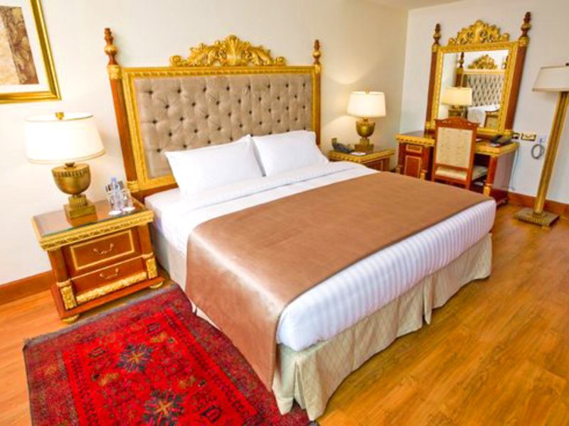 Excelsior Creek Hotel 46357