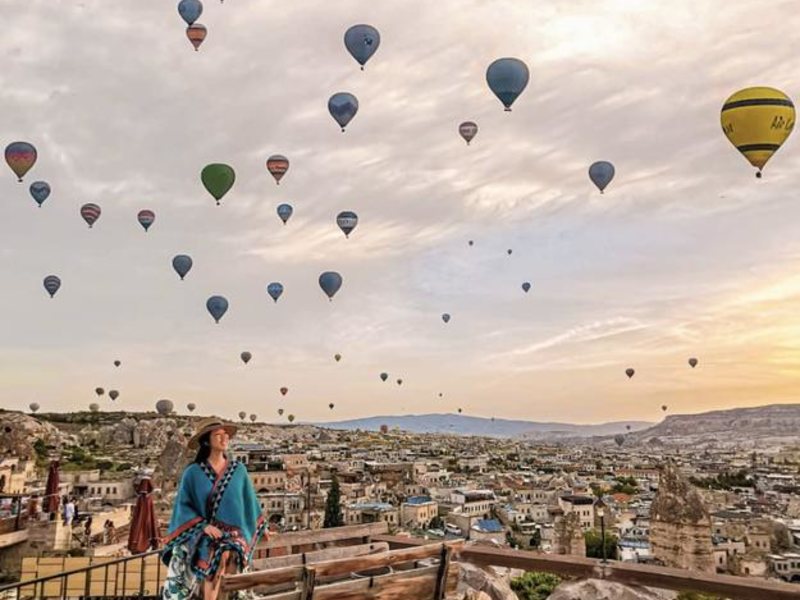 Explorer Cave Hotel 304199