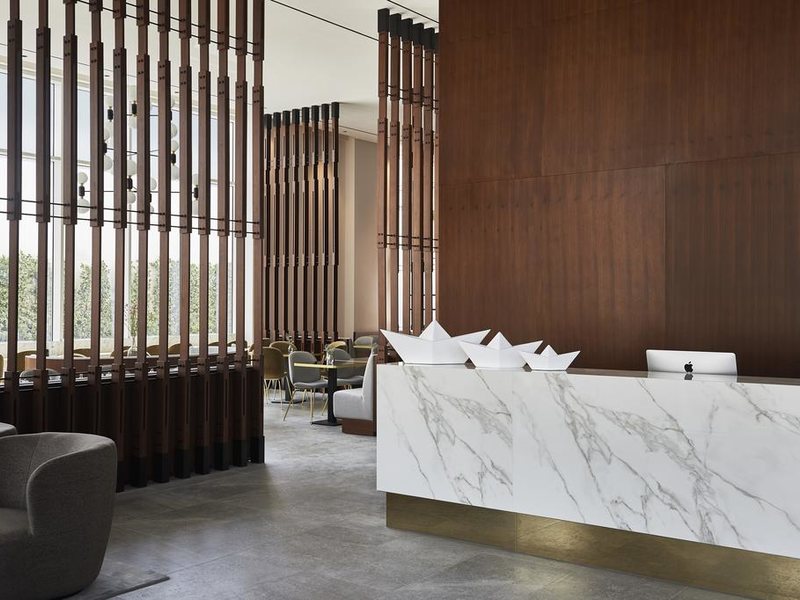 FORM Hotel Dubai 297330